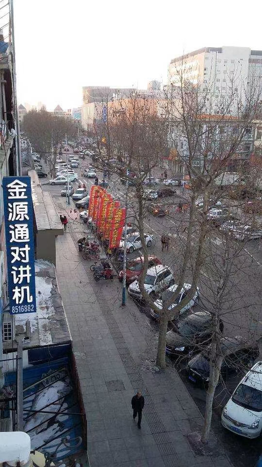 东城区商业中心振华博商东888米门市房出卖！