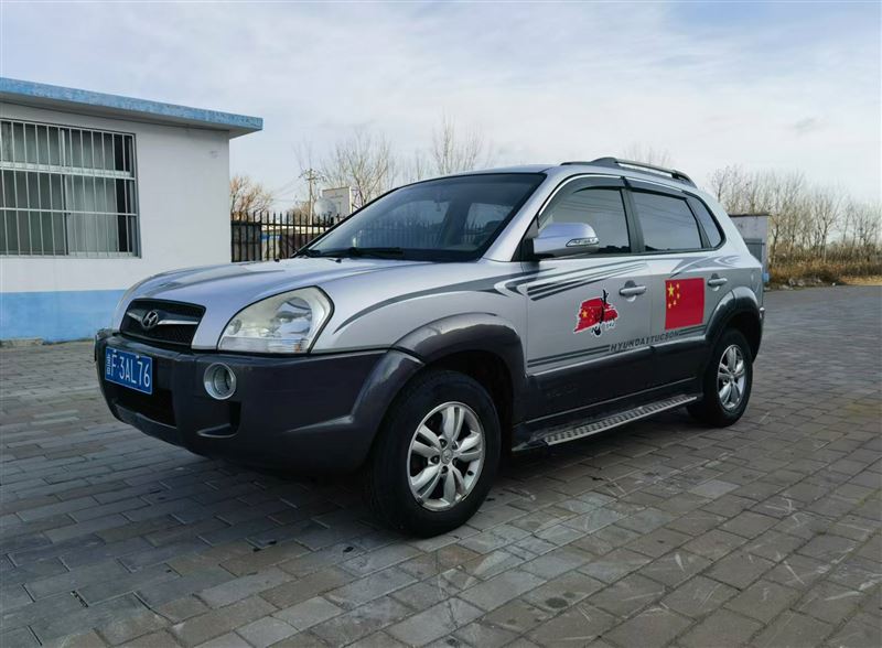 2011年原版原漆现代途胜SUV