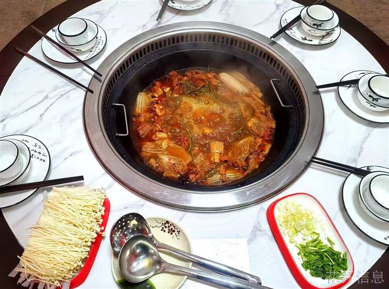 铁锅炖8年老店急转