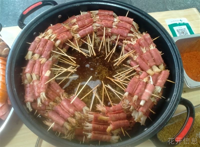 临街小门市(门口可以长期摆摊)