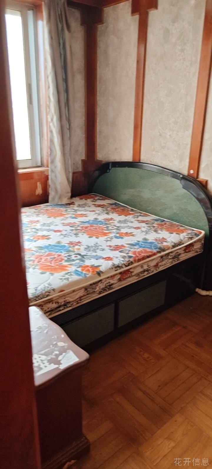 博士小区三楼出租