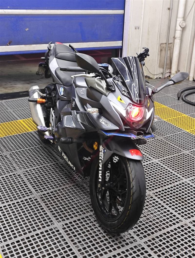 二手摩托车铃木gsx250