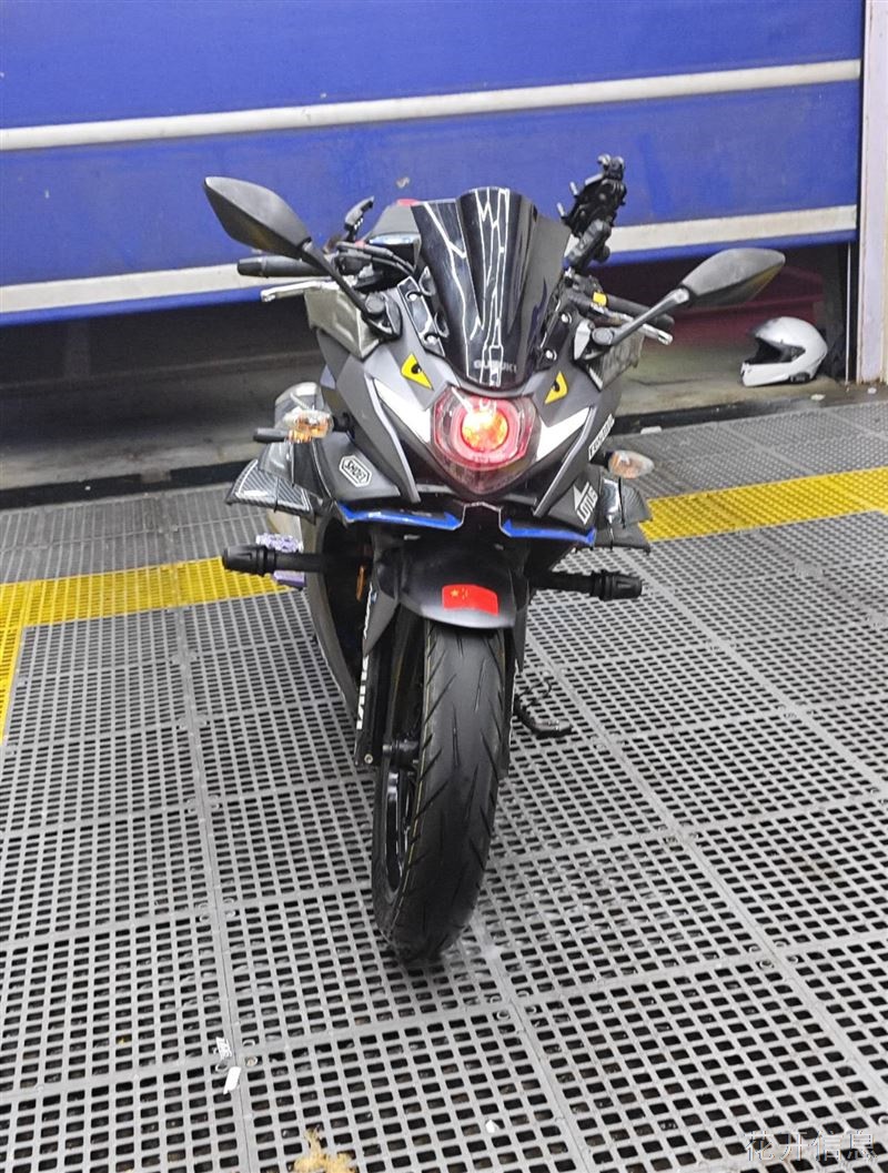 二手摩托车铃木gsx250